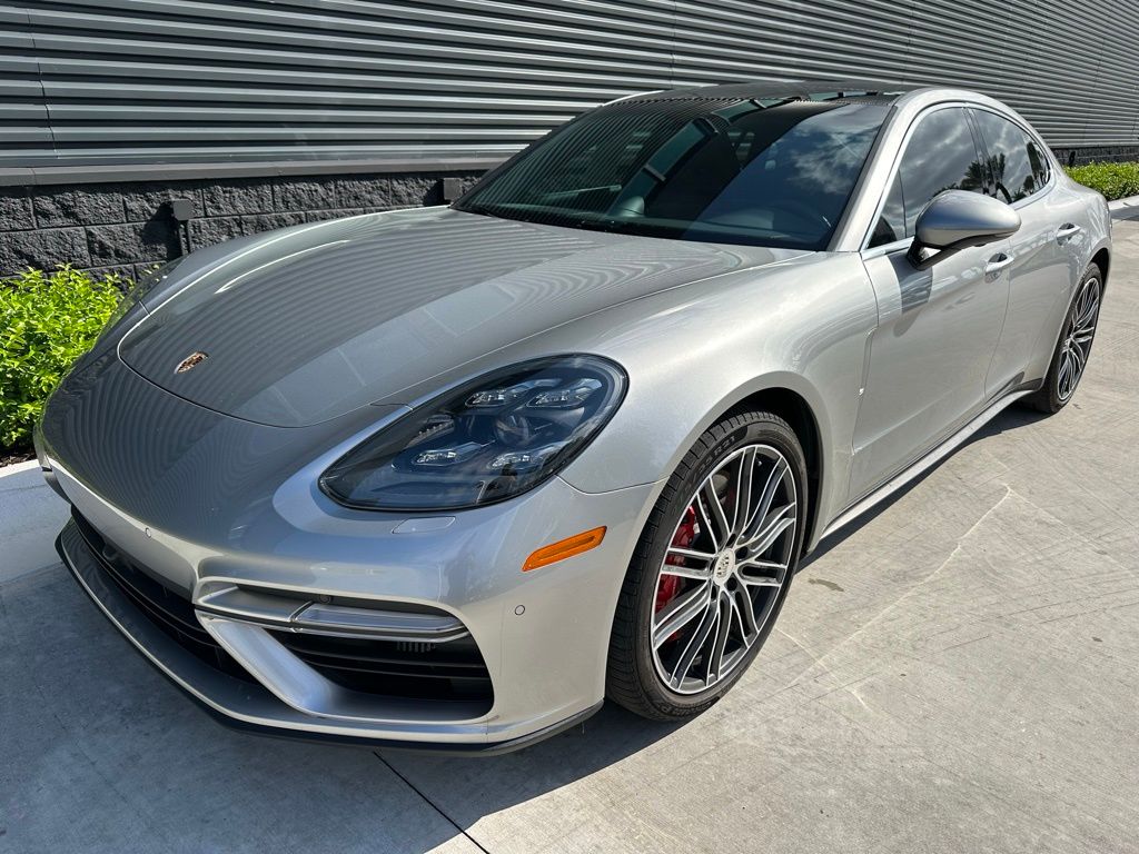 2017 Porsche Panamera Turbo 6