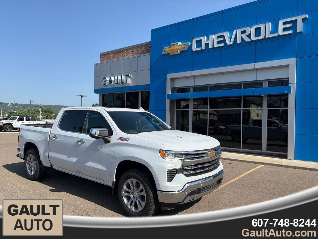 Polar White Tricoat 2026 Chevrolet Silverado 1500 Pickup Truck Four-Wheel Drive Automatic