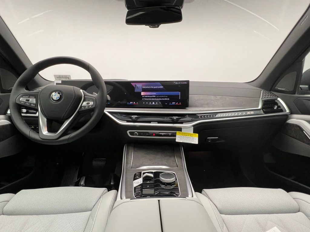 Thumbnail: 2026 BMW X5 - 10