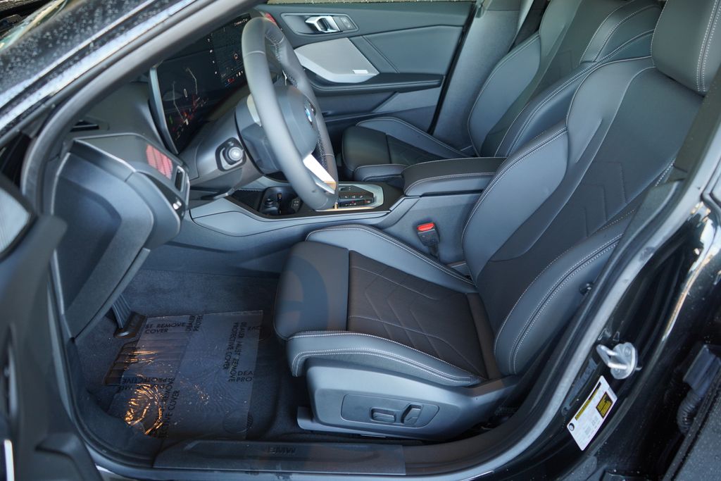 Thumbnail: 2026 BMW 2 Series - 11