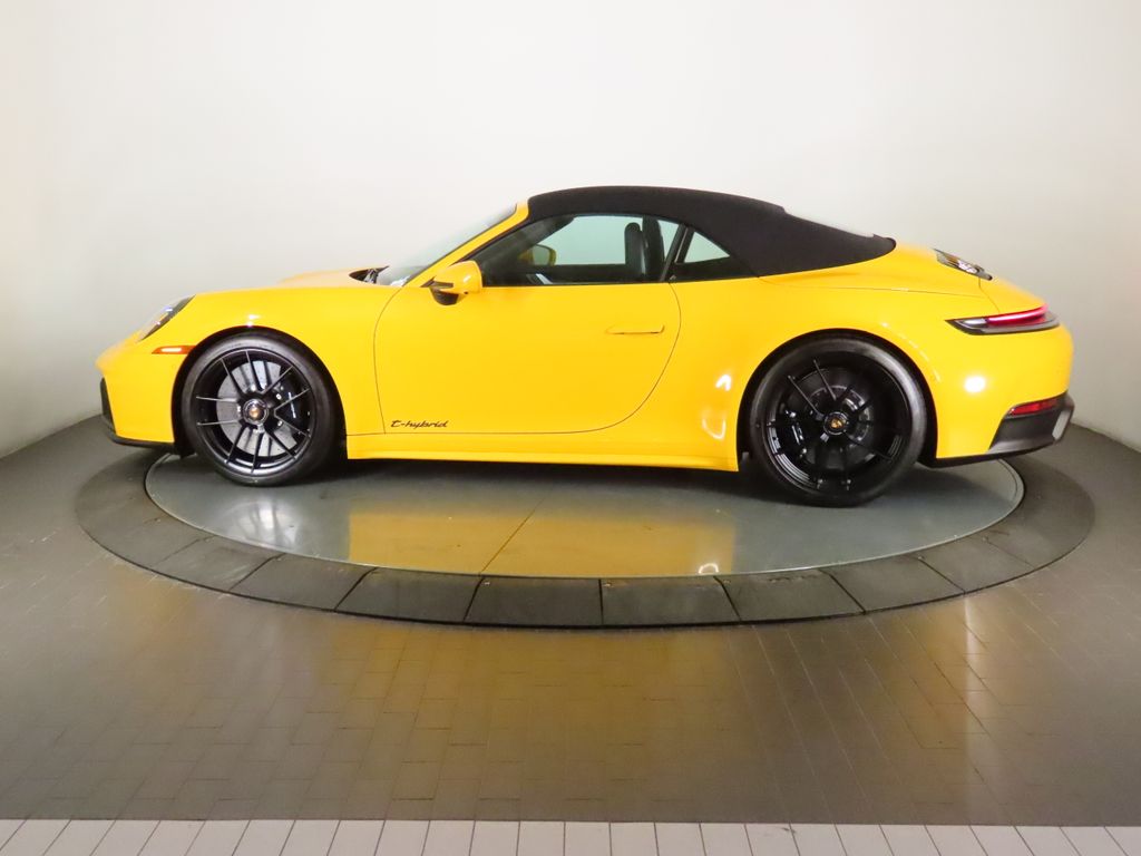 Thumbnail: 2026 Porsche 911 - 2