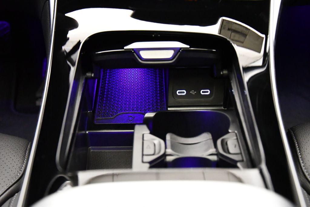 Thumbnail: 2025 Mercedes-Benz C-Class - 29