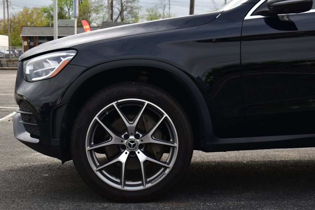 2021 Mercedes-Benz GLC 300 9