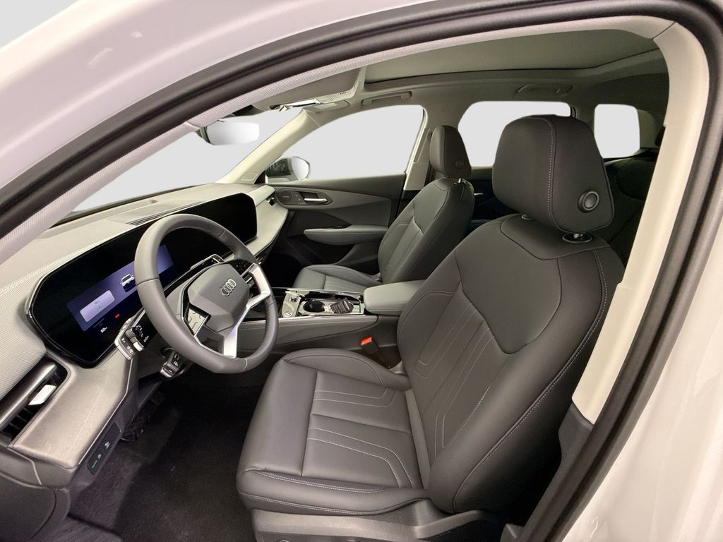 Thumbnail: 2026 Audi Q3 - 18