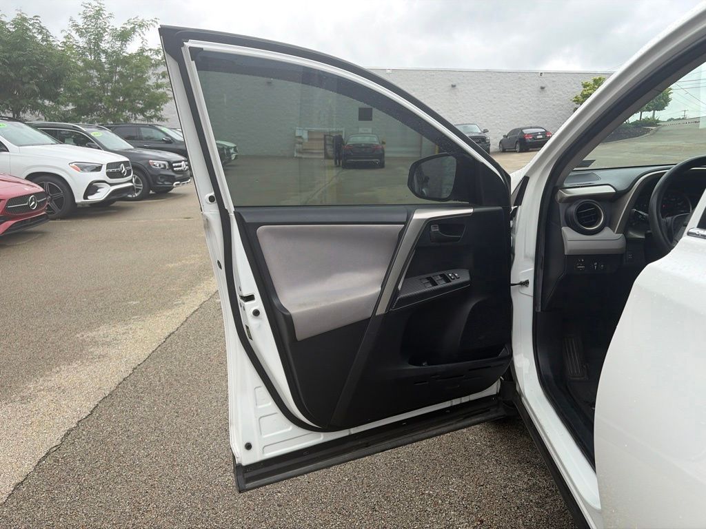 2015 Toyota RAV4 LE White at Rafferty Subaru