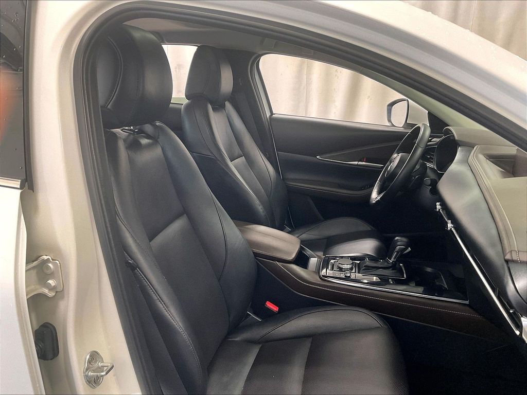 2023 Mazda CX-30 — photo 11