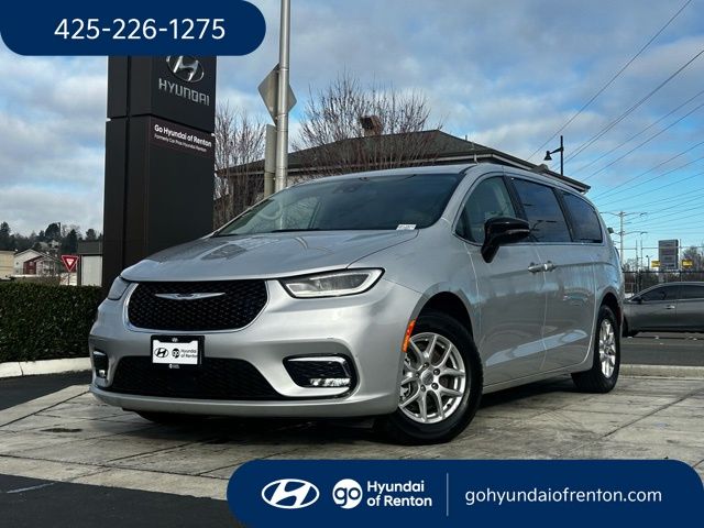 2024 Chrysler Pacifica Touring L FWD