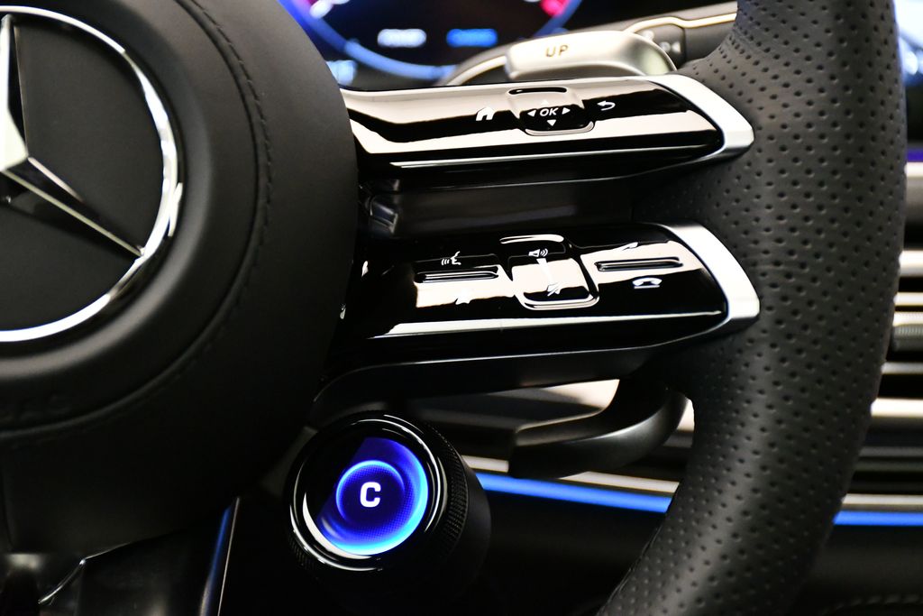 Thumbnail: 2025 Mercedes-Benz GLE - 25