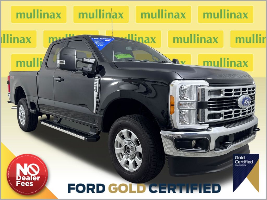 Agate Black Metallic 2023 Ford F-250 Super Duty Pickup Truck Four-Wheel Drive Automatic