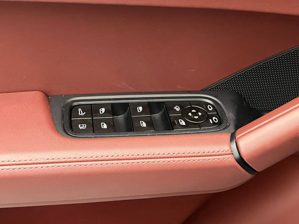Thumbnail: 2024 Porsche Cayenne - 22