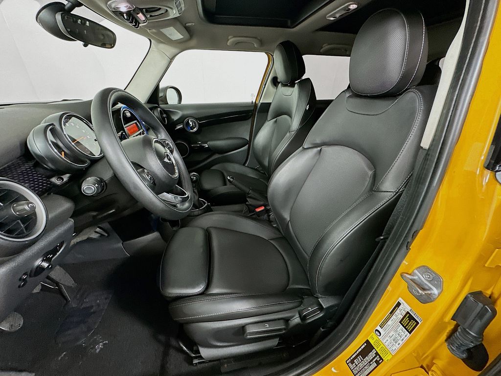 Thumbnail: 2015 MINI Cooper - 19
