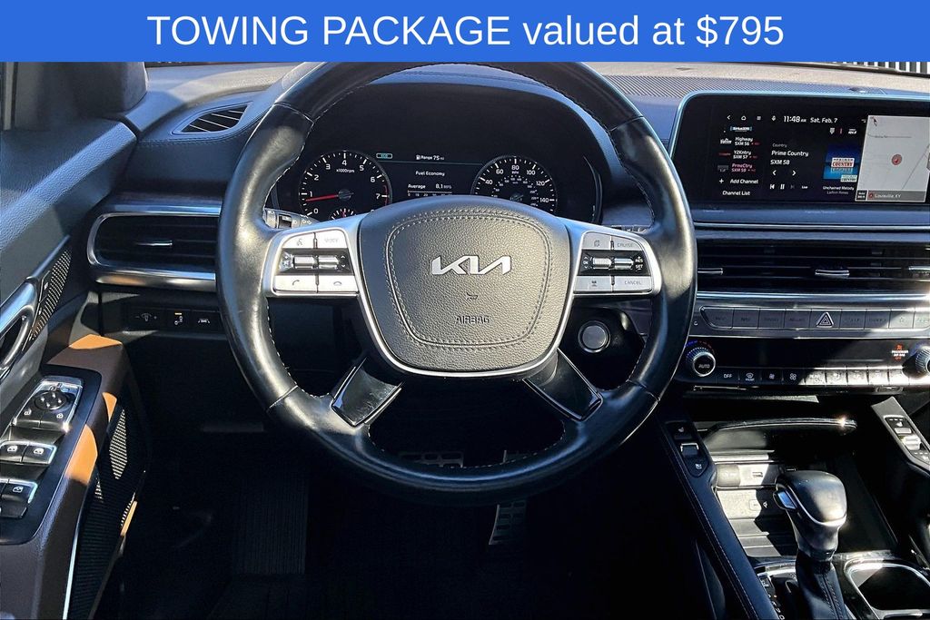 View vehicle photo 7