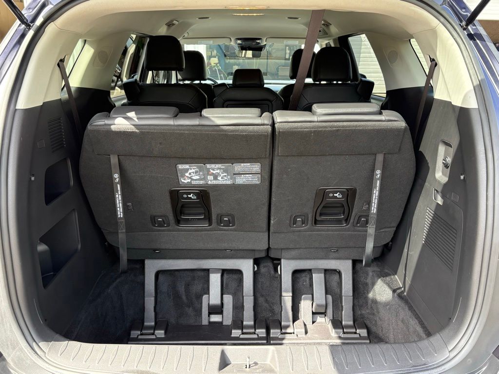 2025 Kia Carnival LXS