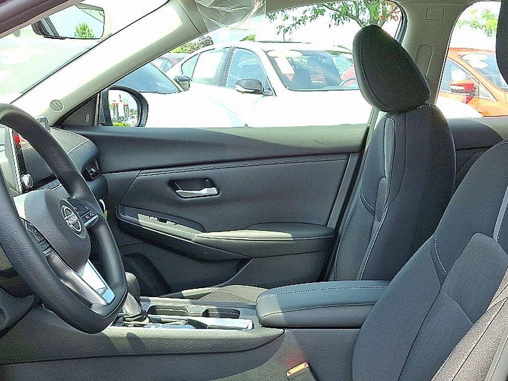 Thumbnail: 2025 Nissan Sentra - 7
