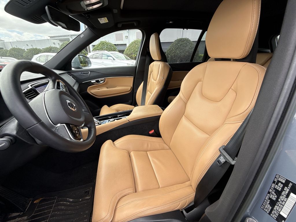 Thumbnail: 2023 Volvo XC90 - 30