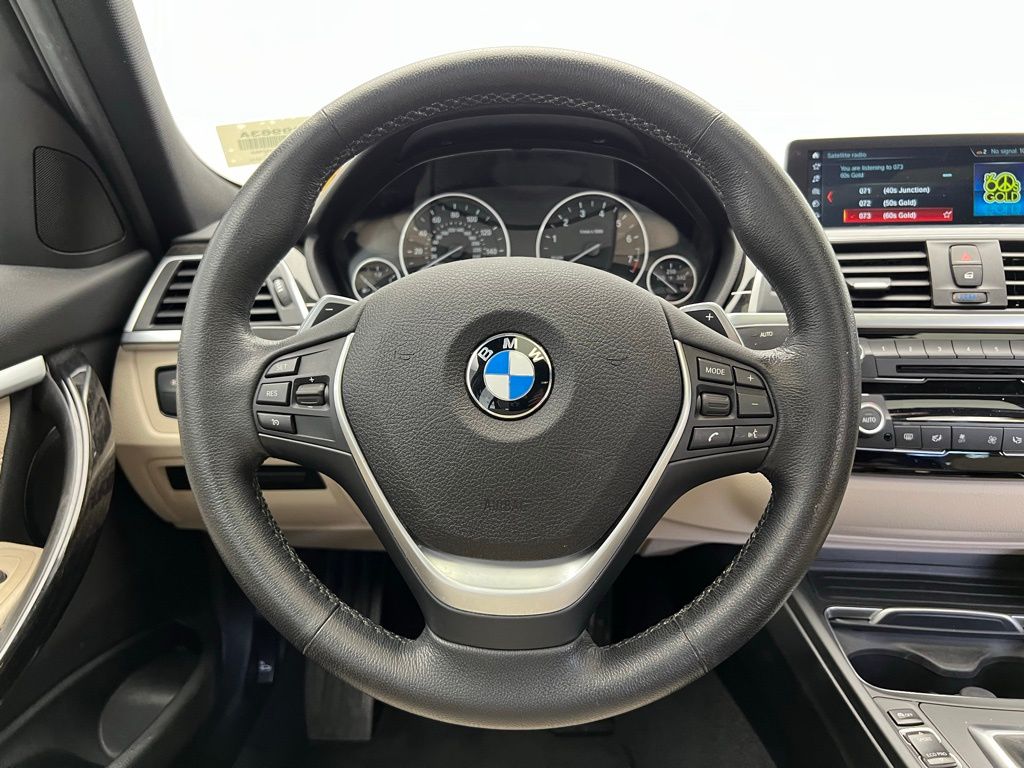 Thumbnail: 2018 BMW 3 Series - 17