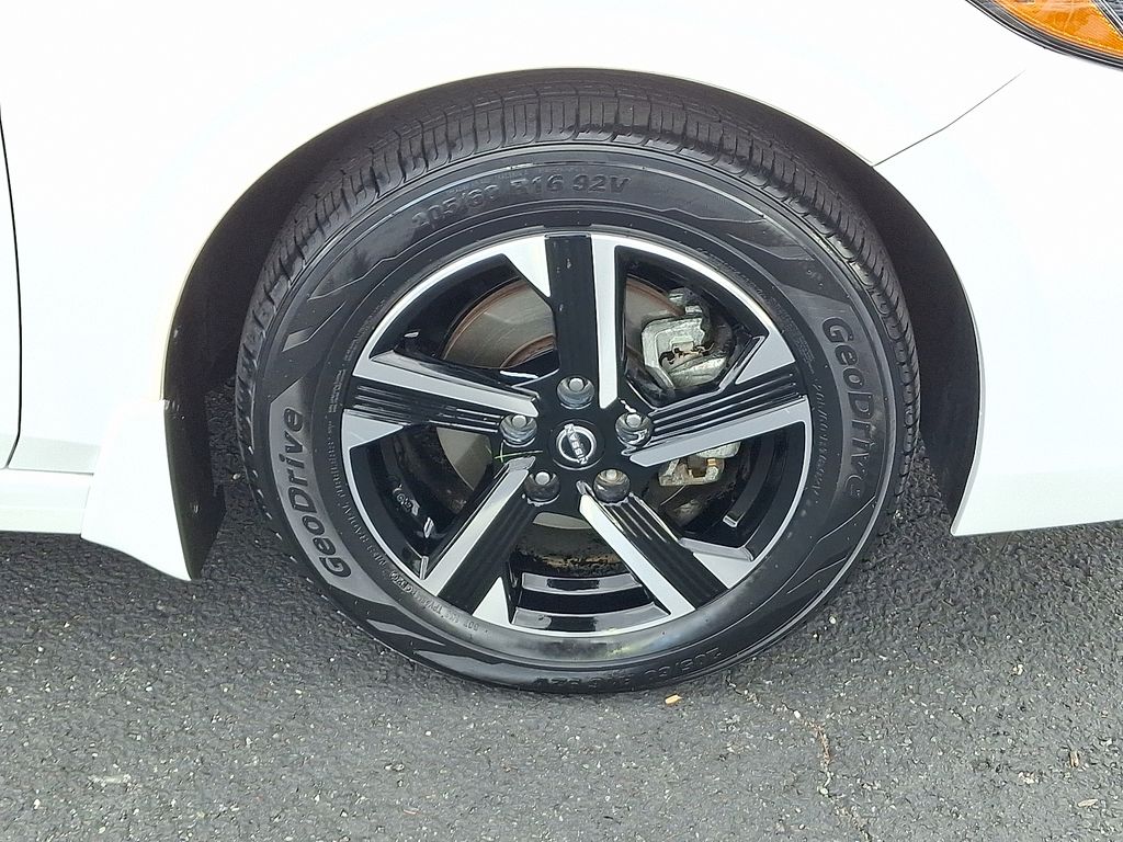 Thumbnail: 2024 Nissan Sentra - 8