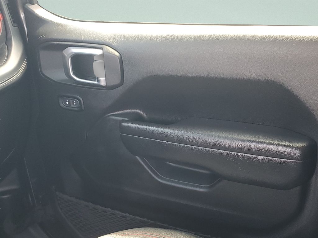 Used 2024 Gray Jeep Rubicon image 13