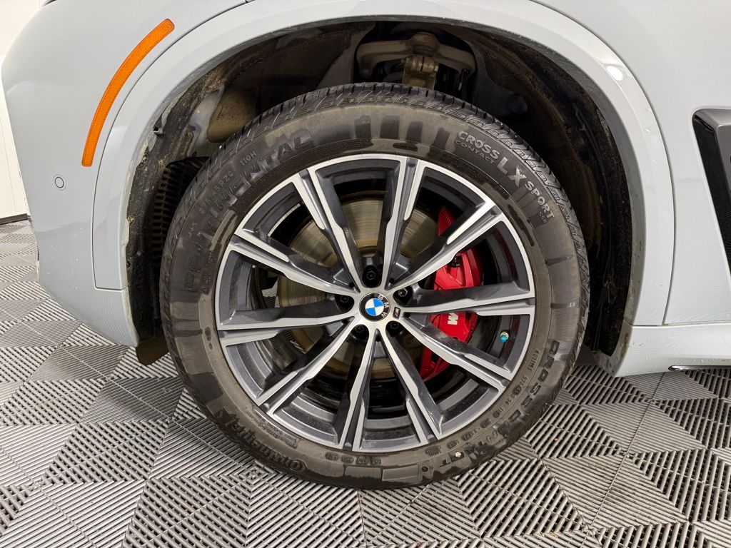 Thumbnail: 2024 BMW X5 - 9