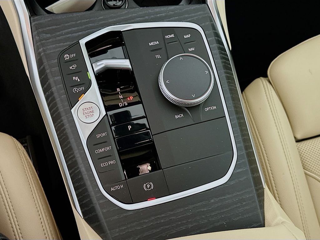 Thumbnail: 2025 BMW 3 Series - 15
