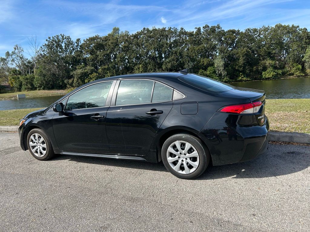 Thumbnail: 2024 Toyota Corolla - 3