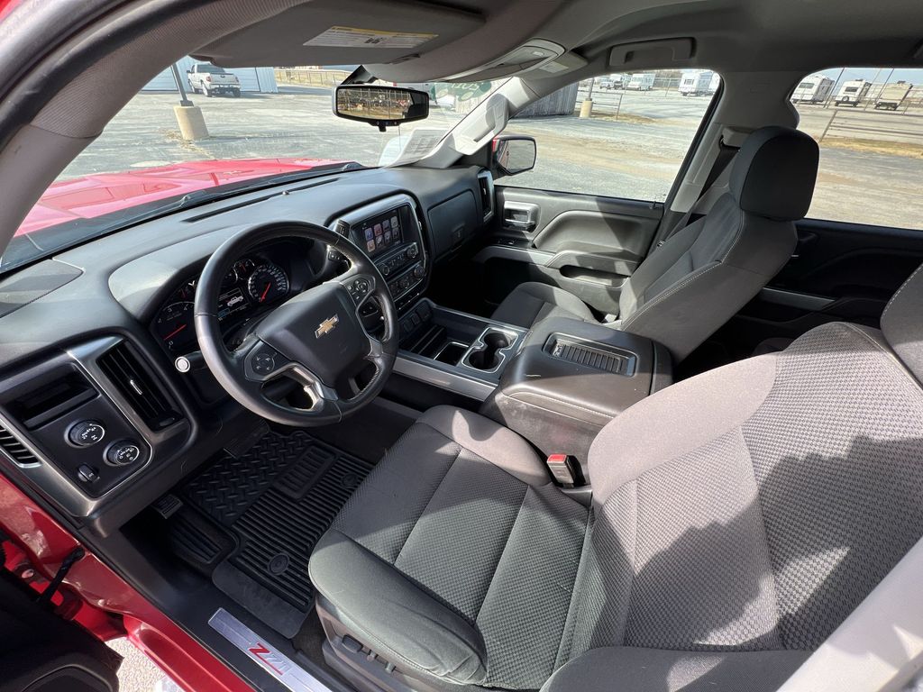 2017 Chevrolet Silverado 1500 LT 18