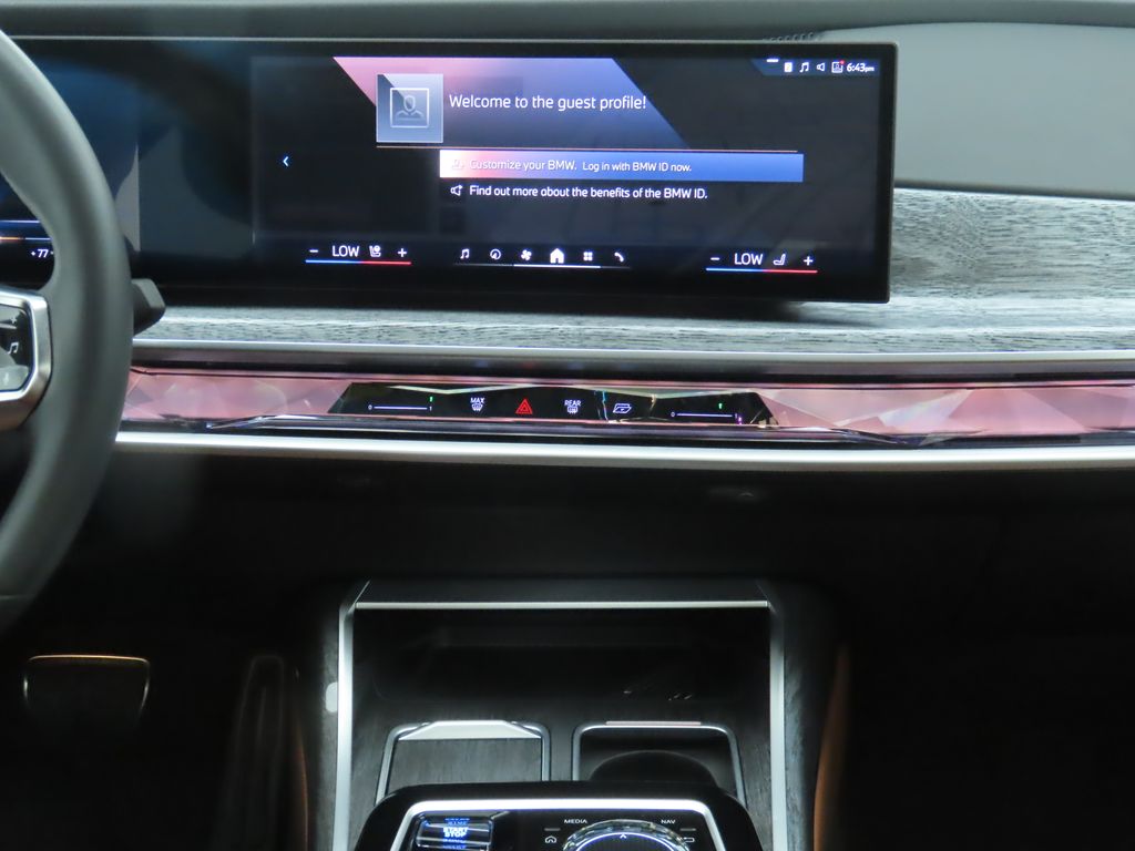 Thumbnail: 2023 BMW i7 - 14