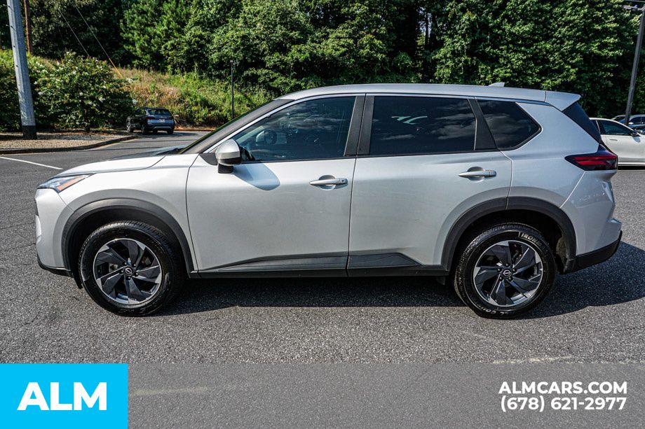 Used 2024 Silver Nissan SV image 6