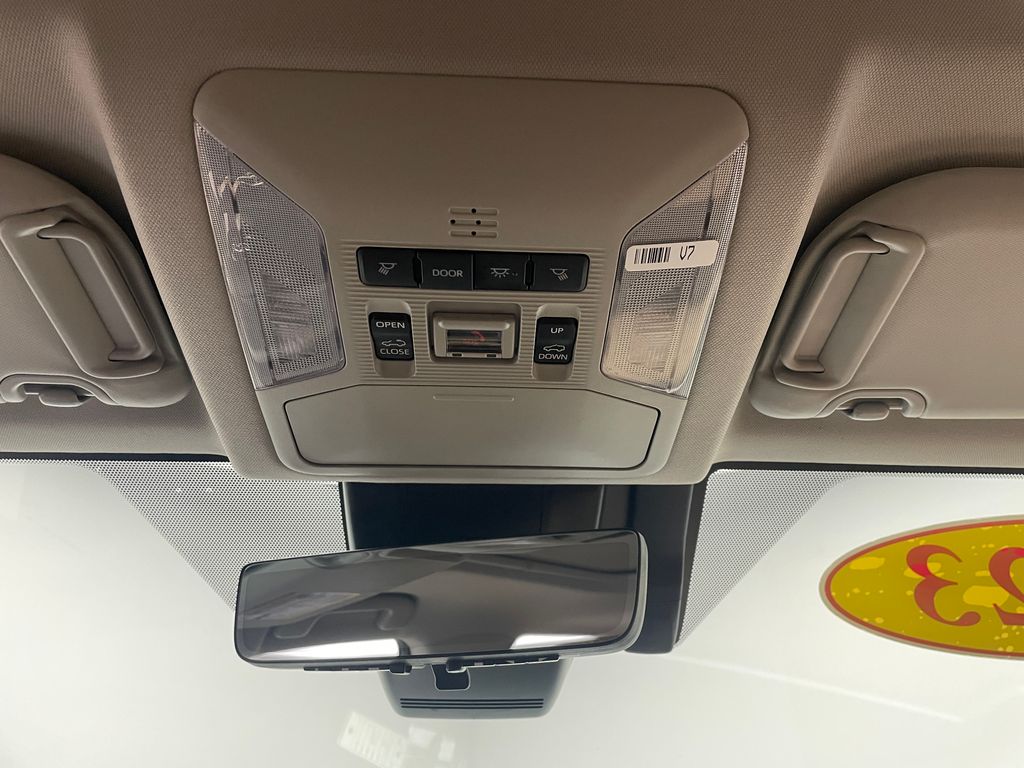 Thumbnail: 2023 Toyota RAV4 - 32