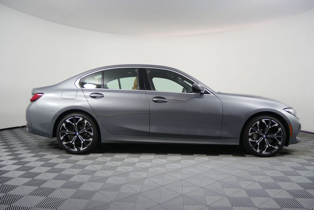 Thumbnail: 2025 BMW 3 Series - 2