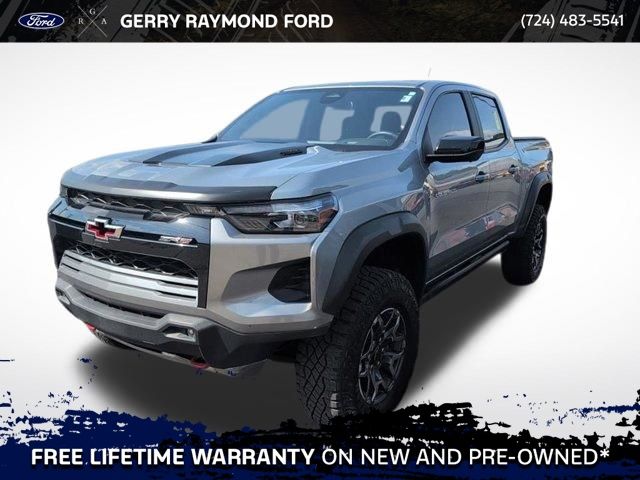 Sterling Gray Metallic 2025 Chevrolet Colorado Pickup Truck Four-Wheel Drive 8-Speed Automatic