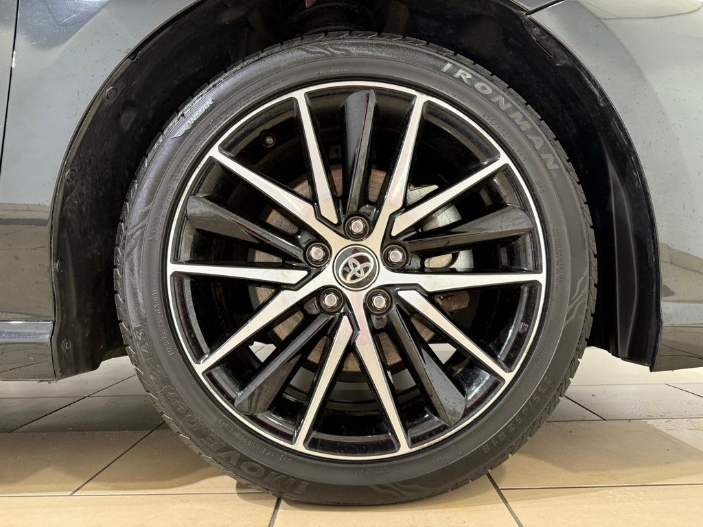 Thumbnail: 2023 Toyota Camry - 9