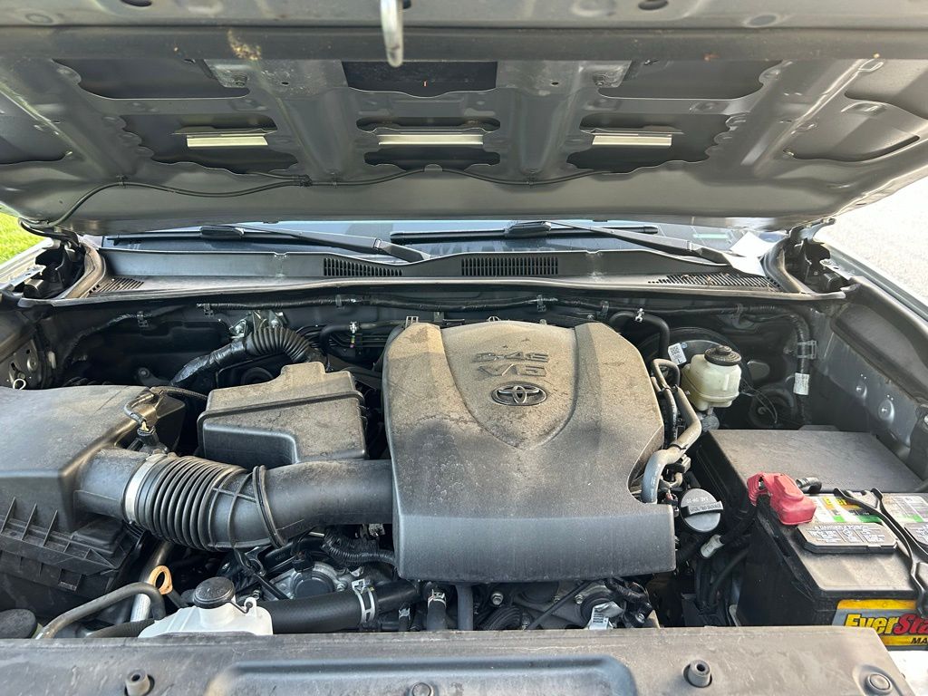 Thumbnail: 2021 Toyota Tacoma - 11