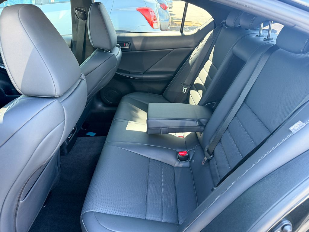 Used 2024  Lexus 350 F SPORT image 27