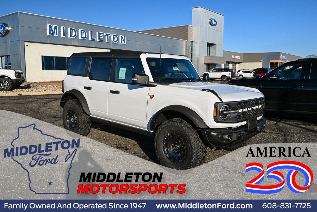 Oxford White 2025 Ford Bronco SUV / Crossover Four-Wheel Drive Automatic