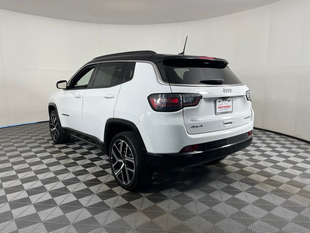 Thumbnail: 2025 Jeep Compass - 18