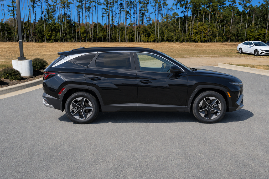 New 2026 Black Hyundai SEL image 4