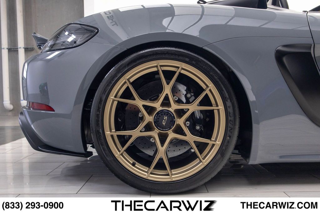 2024 Porsche 718 Spyder RS - Photo 24