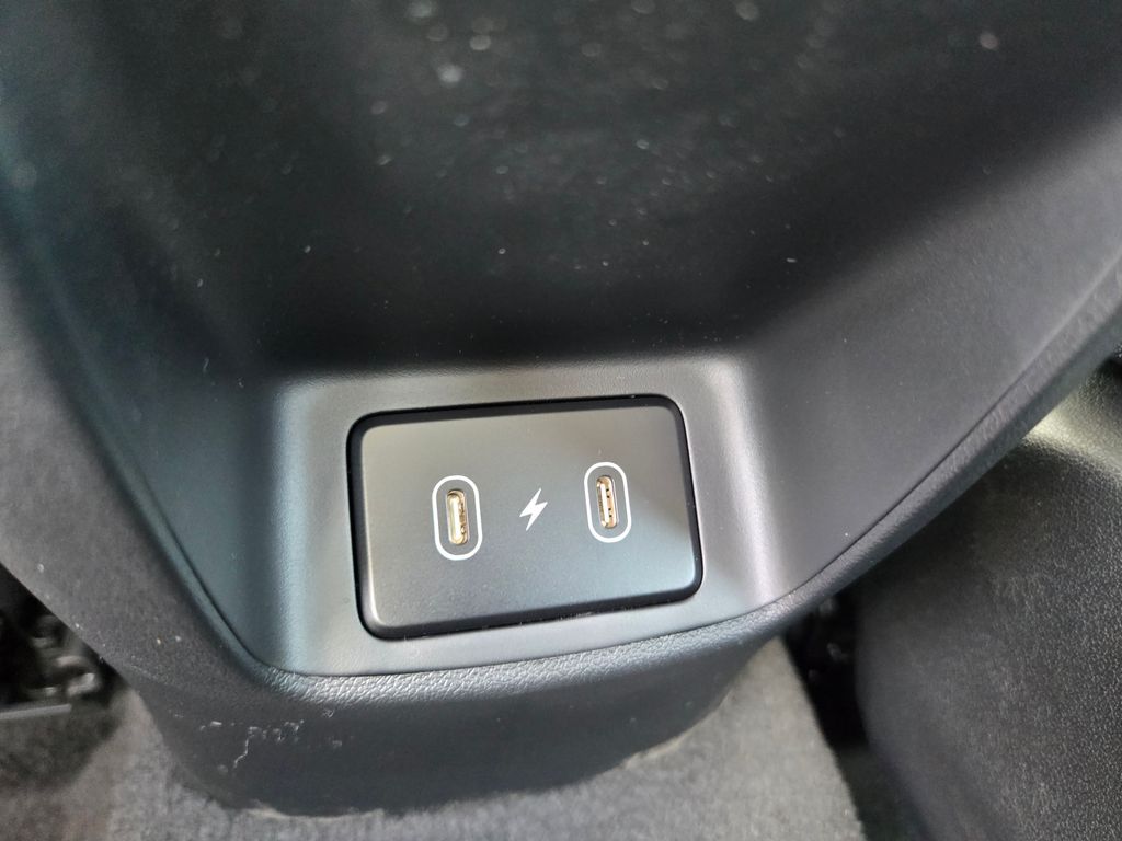 2025 Hyundai Elantra Limited Edition 27