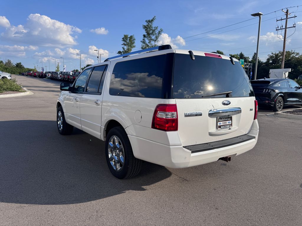 Used 2013 White Platinum Clearcoat Metallic Ford Limited image 3