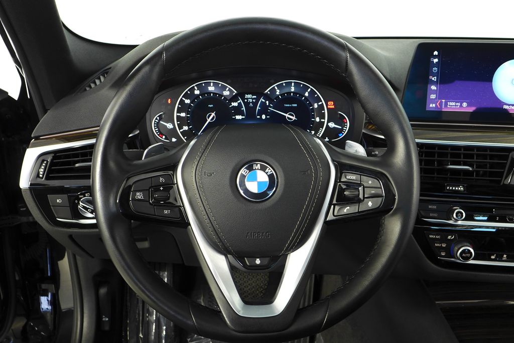 Thumbnail: 2018 BMW 5 Series - 27