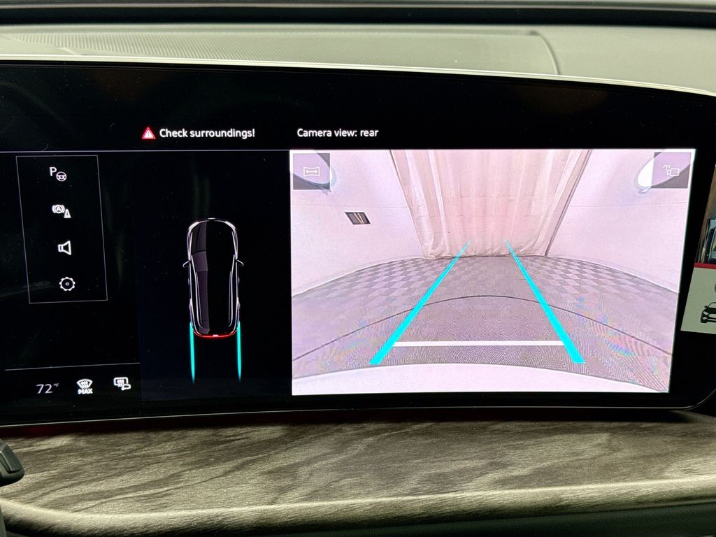 Thumbnail: 2025 Audi Q5 - 16