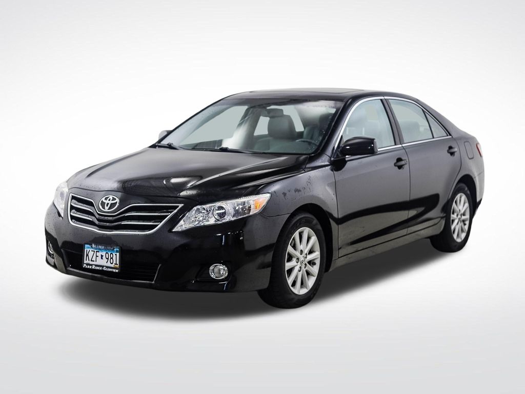 2010 Toyota Camry XLE -
                  Bloomington, MN