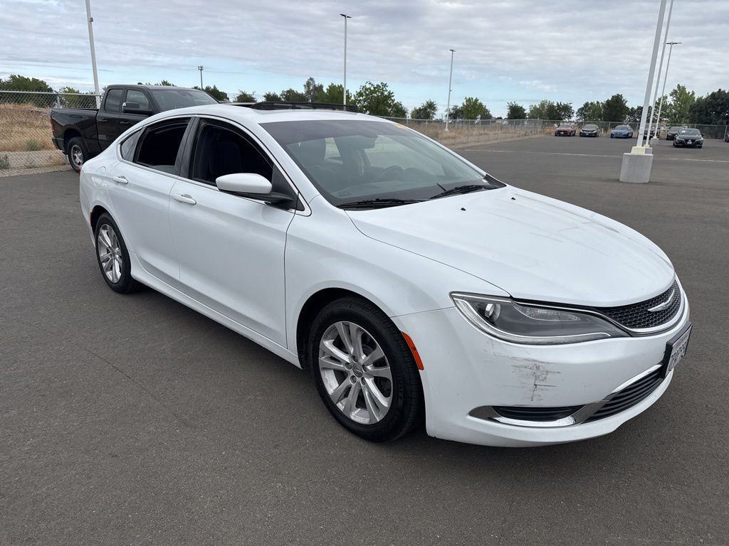 2016 Chrysler 200 Limited Sedan FWD