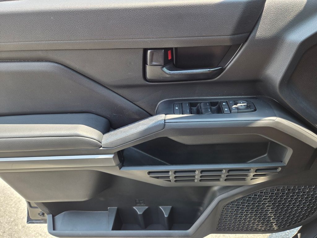 Used 2025 Toyota Tacoma Truck