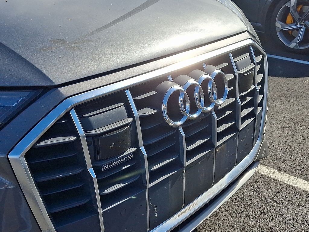 Thumbnail: 2021 Audi Q7 - 4