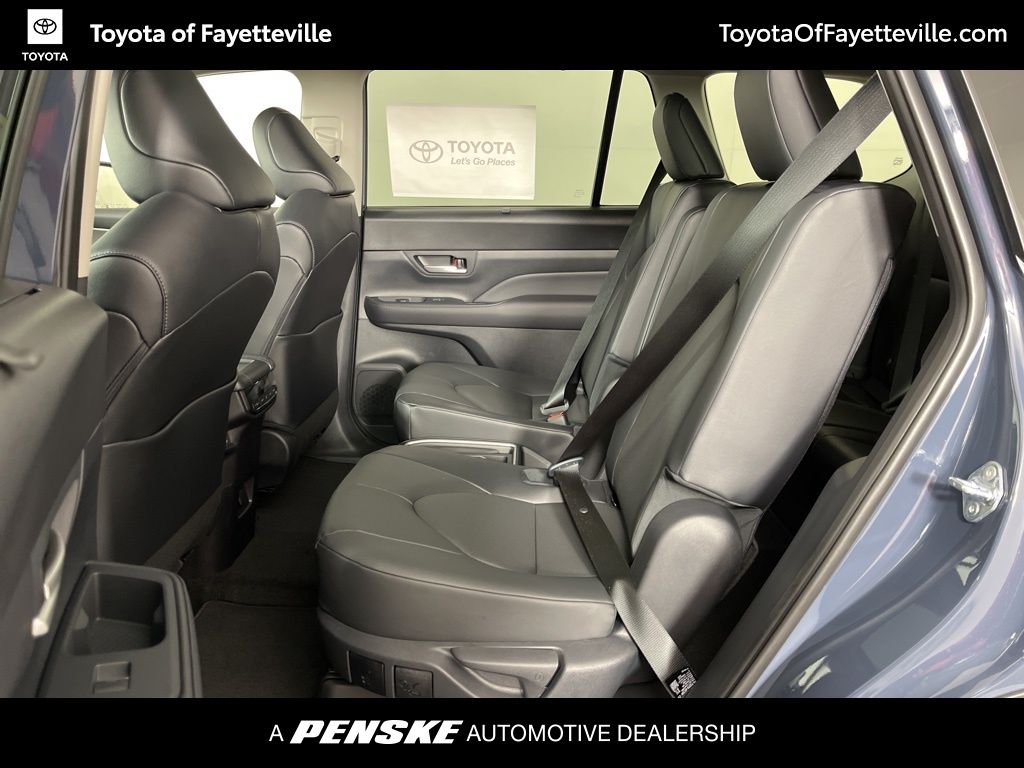 Thumbnail: 2026 Toyota Grand Highlander - 24