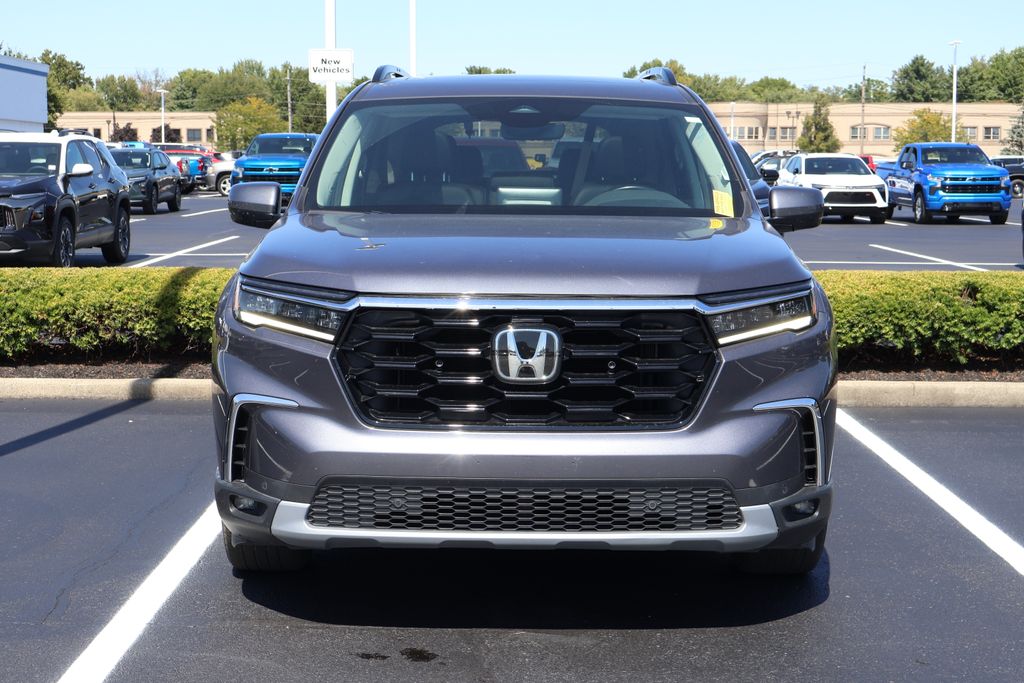 Thumbnail: 2023 Honda Pilot - 2
