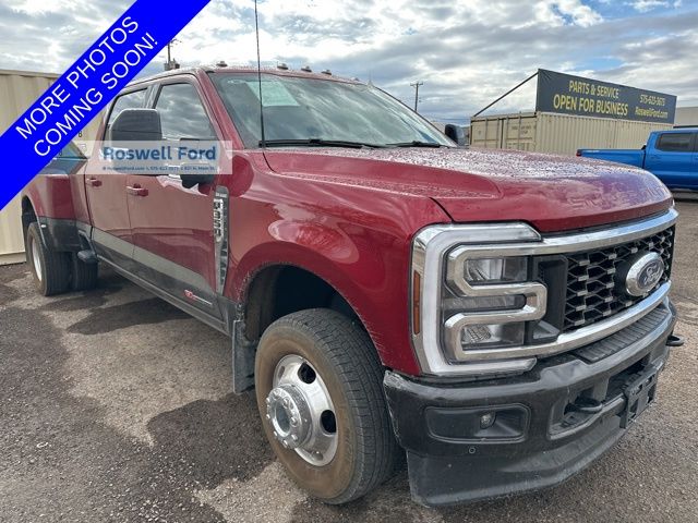 Ruby Red Metallic Tinted Clearcoat 2025 Ford F-350 Super Duty King Ranch Crew Cab LB DRW 4WD Pickup Truck Four-Wheel Drive Automatic