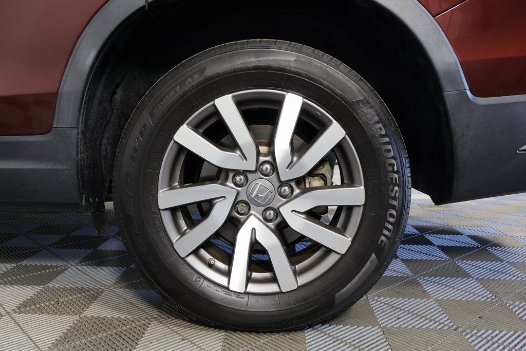 Thumbnail: 2019 Honda Pilot - 16
